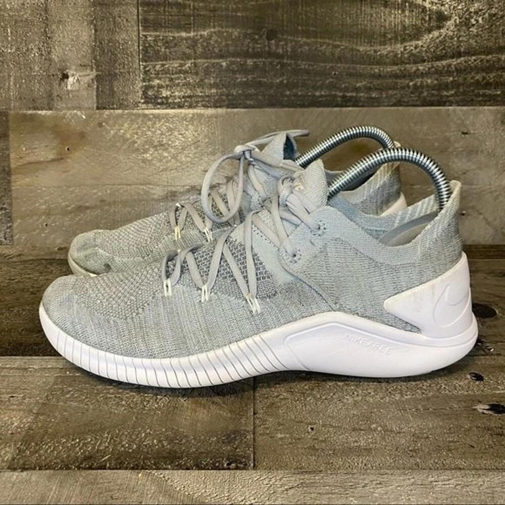 Nike free Womens 8.5 TR Flyknit 3 942887-002 Grey and White Lace Up Sneaker - Picture 7 of 8